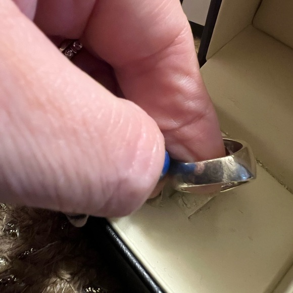 Elegant 925 Silver and Peachy Gemstone Ring - Picture 4 of 5